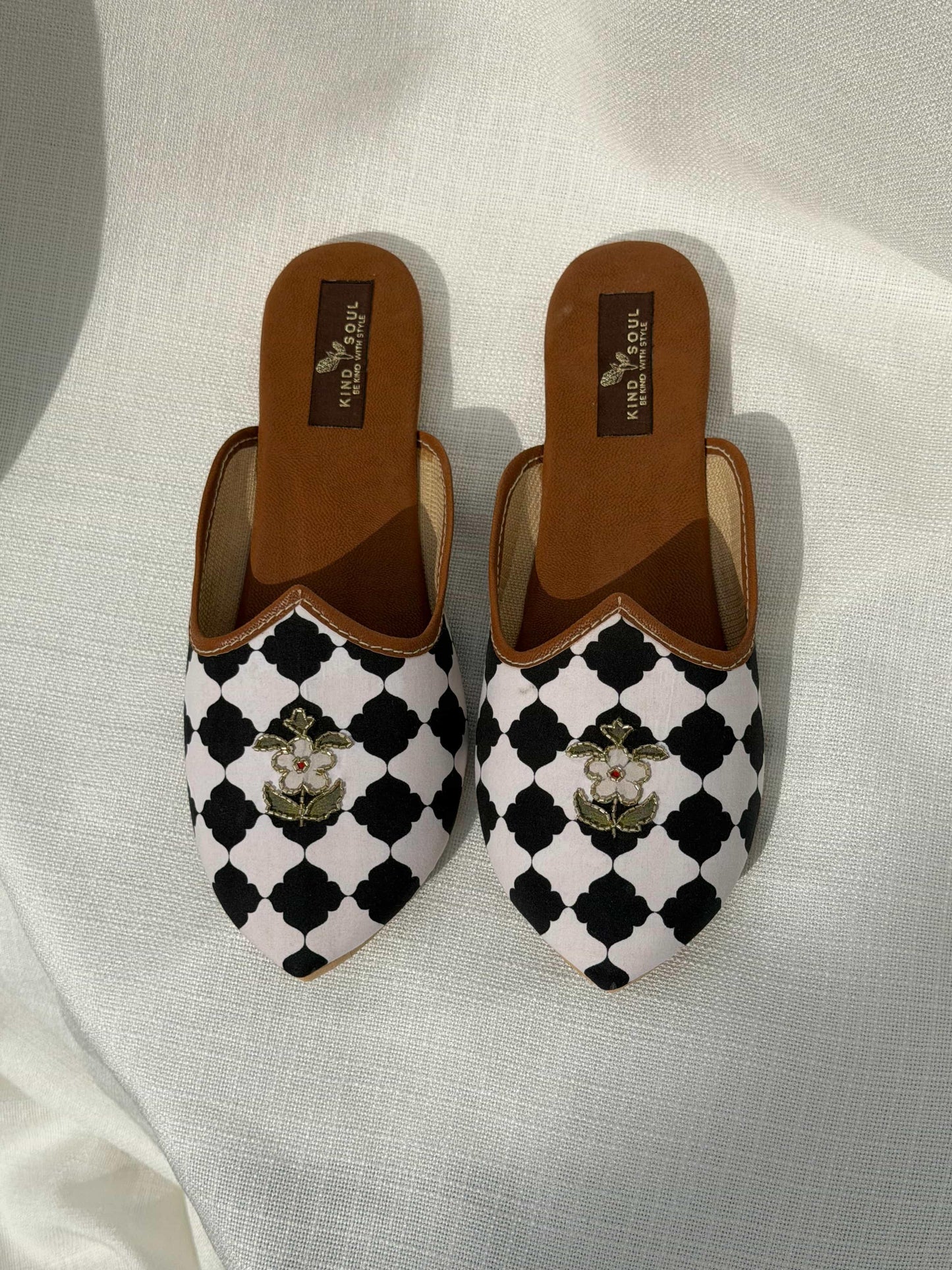 GULNAAR -SS1