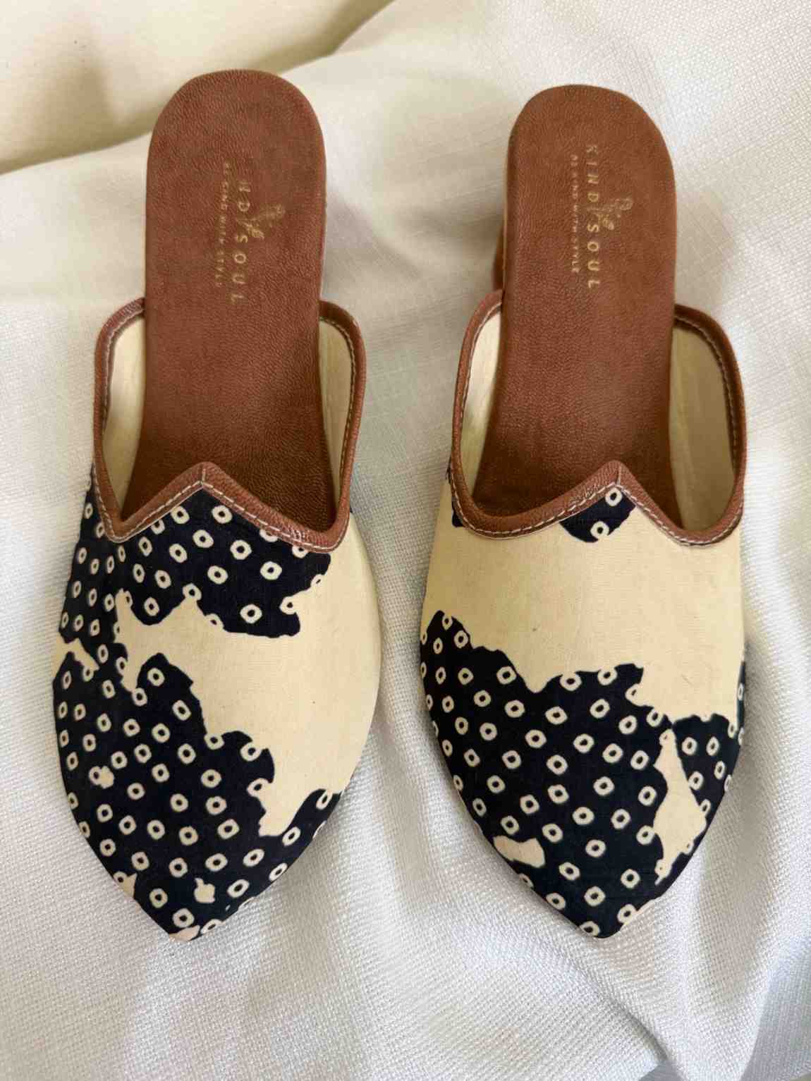 SALE - Black bandhej